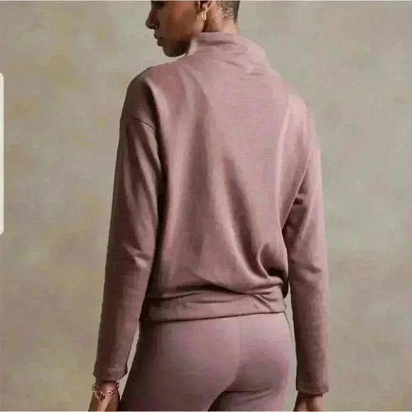 Banana Republic Tie-Waist Oversized Sweatshirt - Picture 4 of 10